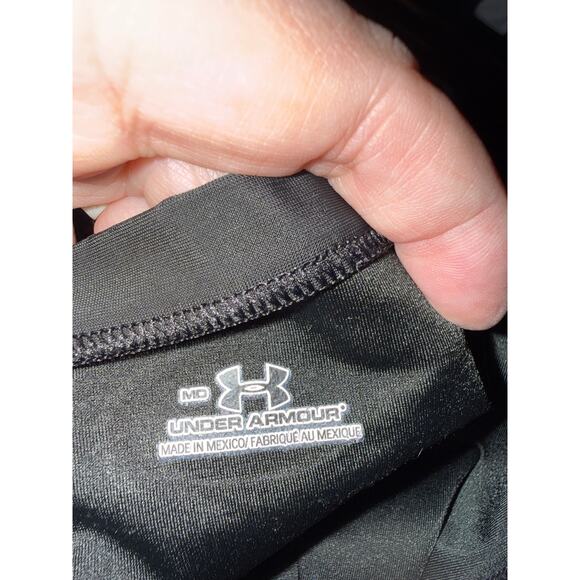 Under Armour Black Fitted Tank Top Women Size Medium - Picture 3 of 5